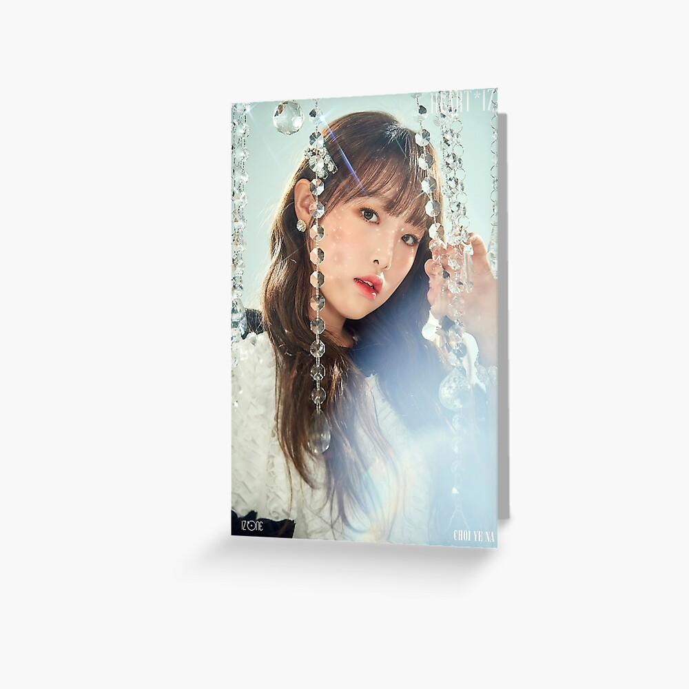 IZ*ONE (아이즈원) - 2nd Mini Album [HEART*IZ] Choi Yena (최예나 