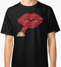 Roter Kuss, Lippenstift auf Schmollmund, Art und Weisekunst Classic T-Shirt