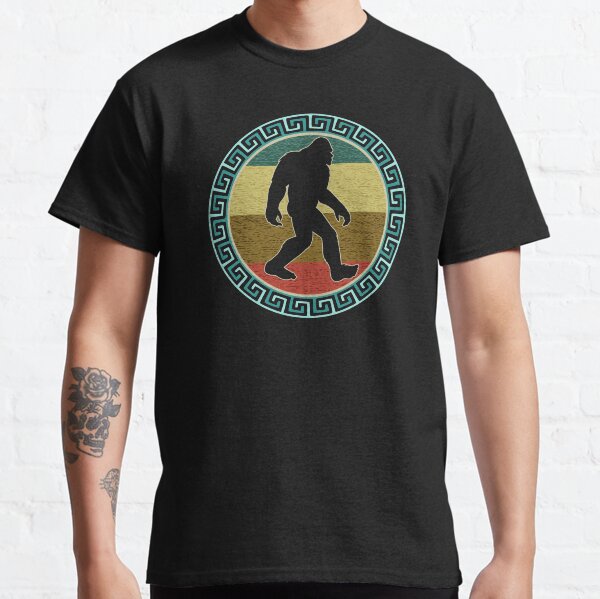 Bigfoot Hunting In Missouri Sasquatch Silhouette Vintage Sci-Fi Gift Youth Tee