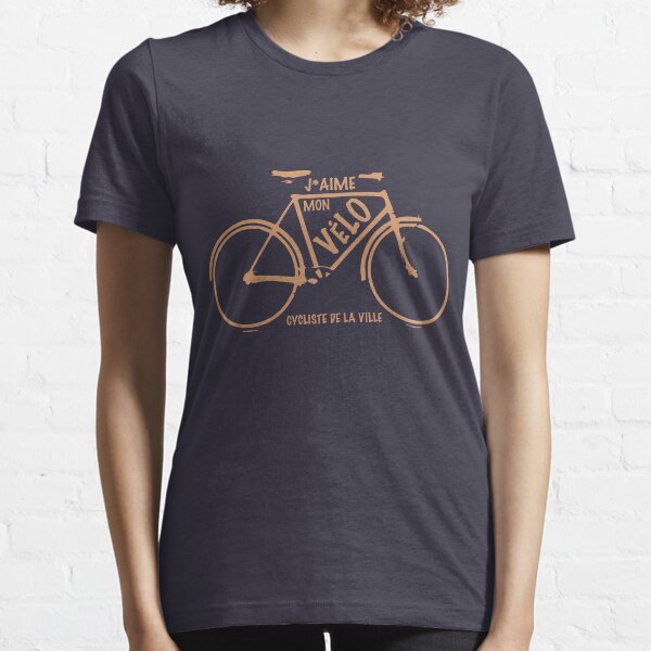 Cyclist in the city - i love my bike Essential T-Shirt