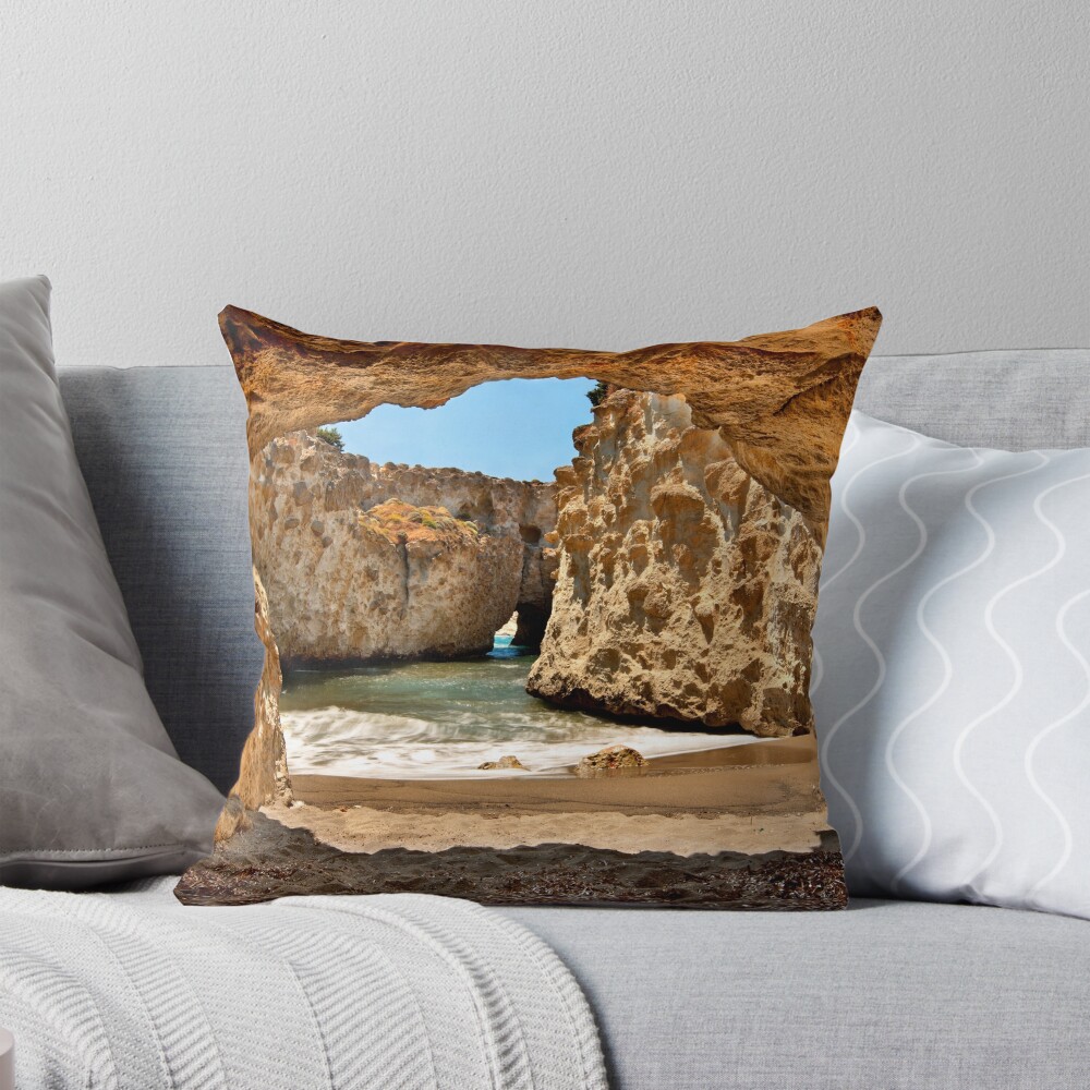Aperçu de l'œuvre Coussin créée et vendue par Cretense72.