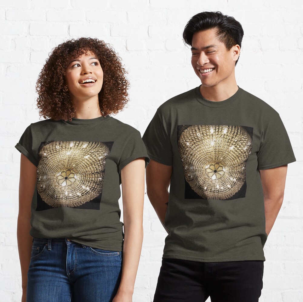 Gift for Interior Designer - Chandelier - Fashion Present Classic T-Shirt