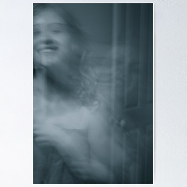 Aperçu de l'œuvre Ghostly Manner 2 créée et vendue par Adoni.