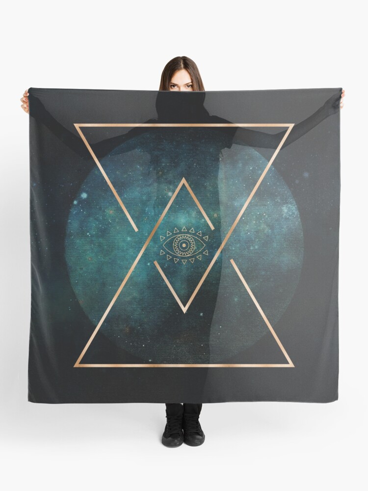 Aperçu 1 sur 3. Foulard avec l'œuvre Eye Moon - Mandala bohémien tribal géométrique créée et vendue par naturemagick.