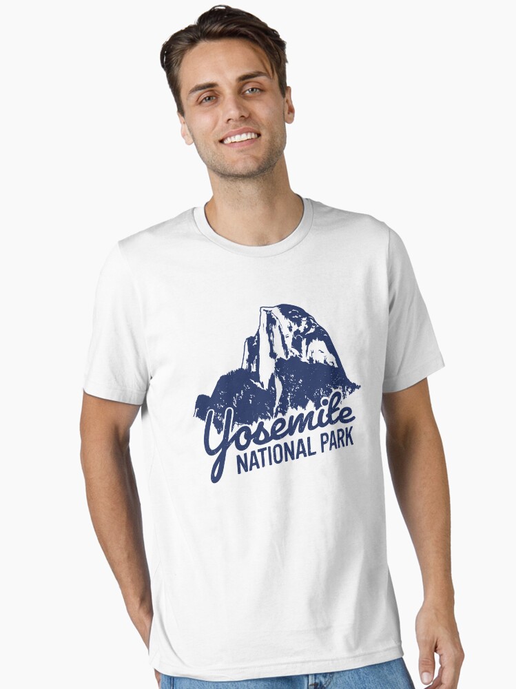 Imagen 1 de 7, Camiseta esencial con la obra Parque Nacional de Yosemite, diseñada y vendida por JonesbrosDesign.
