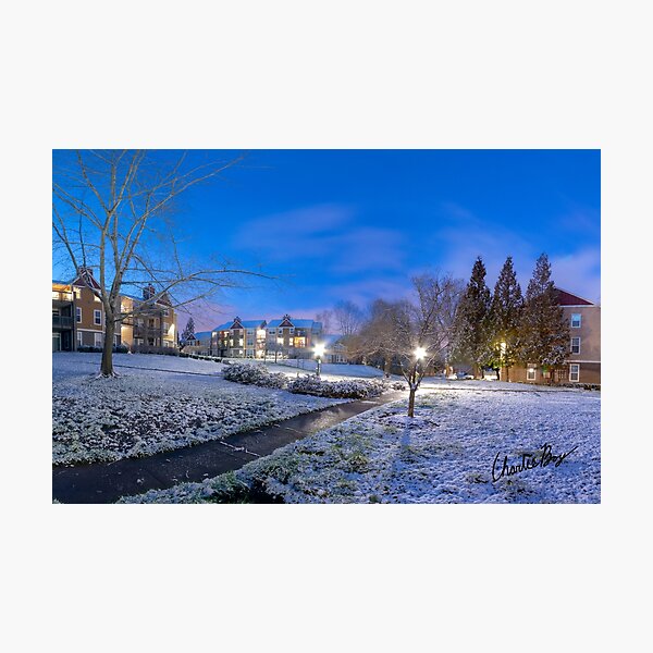 A cold winter day in the hood Photographic Print