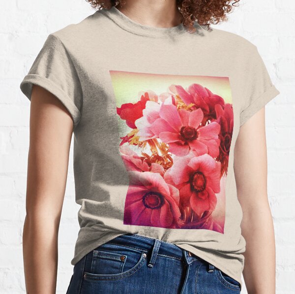 Pink Velvet Floral Art - Pink Flower Design - Romantic Classic T-Shirt
