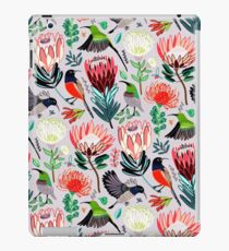 Sunbirds & Proteas On Grey Coque et skin iPad
