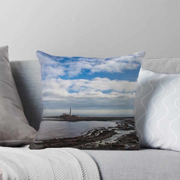 Artikelvorschau, St Mary's Island and Lighthouse entworfen und verkauft von Violaman.