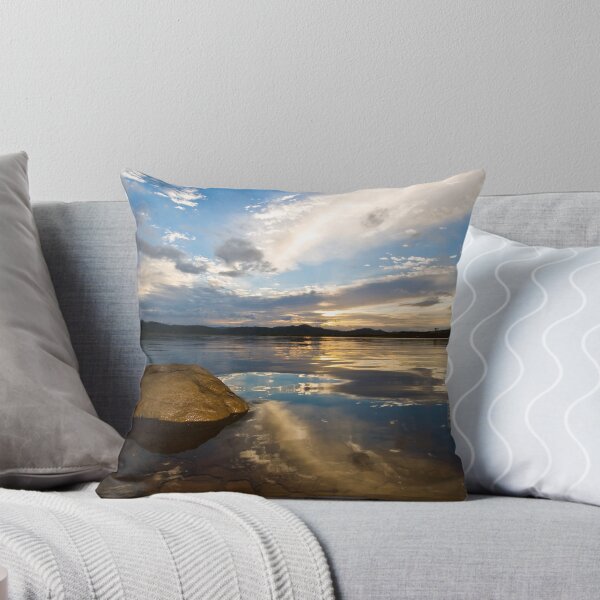 Item preview,  tomada unos 20 minutos después del amanecer oficial y es una hermana filmada en la foto que ganó el concurso de fotografía "Valle de los Lagos" de Esk Shire para 2007 (ganadora del premio Amateur y Outright). designed and sold by David de Groot.