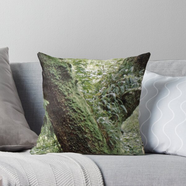 Aperçu de l'œuvre Moss Tree créée et vendue par TimHatcher.