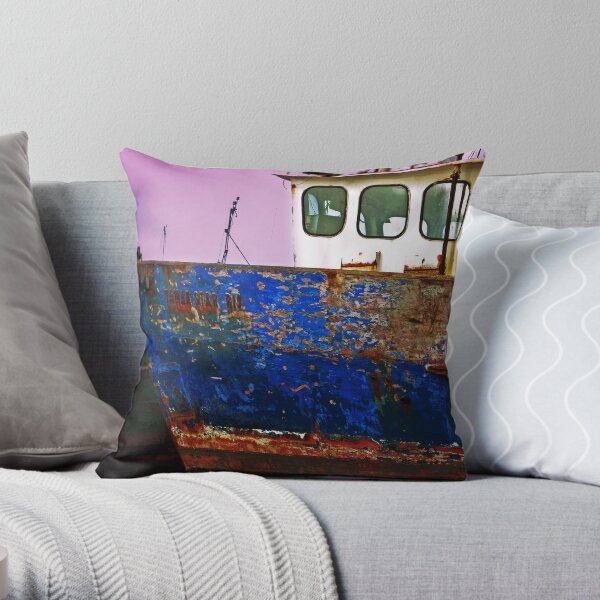 TAMAR STAR Throw Pillow