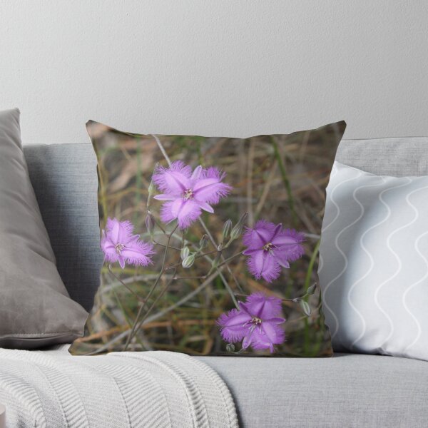 Item preview, Zig-zag fringe lily designed and sold by Nick Hunt.