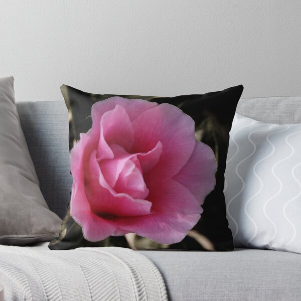 Aperçu de l'œuvre Winter Camelia créée et vendue par robynls.