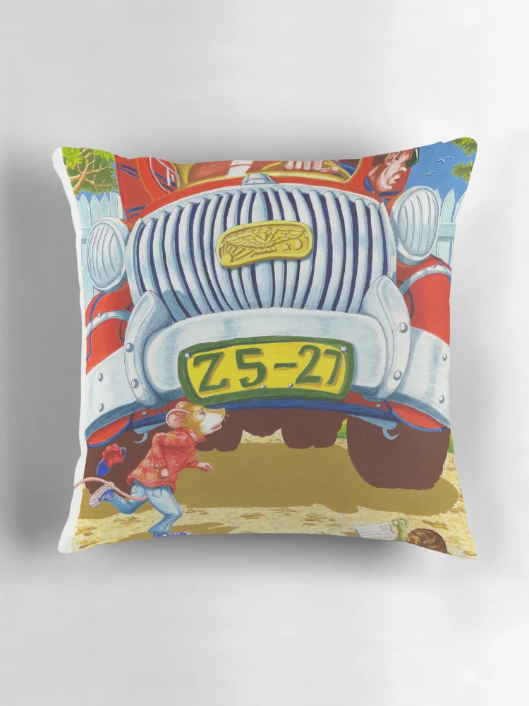 Aperçu 3 sur 4. Coussin avec l'œuvre Snail Mail créée et vendue par Rory Stapleton.