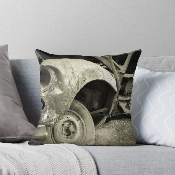 Aperçu de l'œuvre Old Spooky Car  créée et vendue par Joel McDonald.