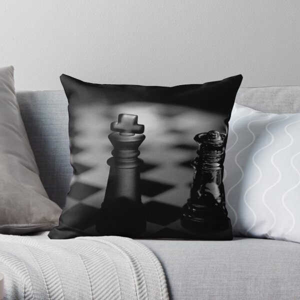 Chess 3: Dame's last word Throw Pillow