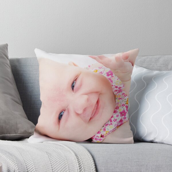 Artikelvorschau, Smiley girl entworfen und verkauft von Jacq Wilson.