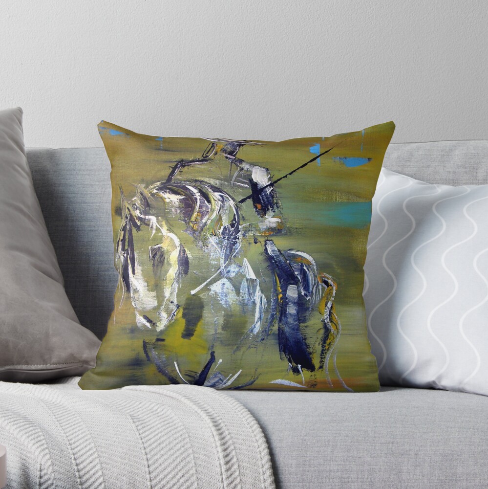 Golegã Throw Pillow