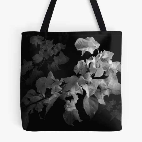 Artikelvorschau, Emerging Bougainvillea In Schwarz und Weiß entworfen und verkauft von Cheryl Eagers.