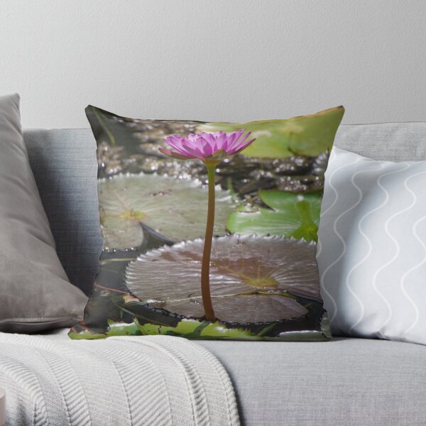 Water Lilly Throw Pillow