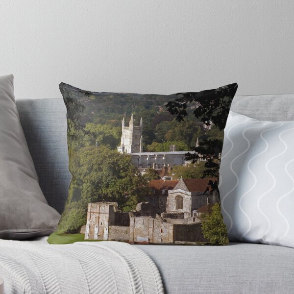 Artikelvorschau, Winchester College, Wolvesey Palace & Castle, seen from St Giles Hill, southern England entworfen und verkauft von Philip Mitchell.