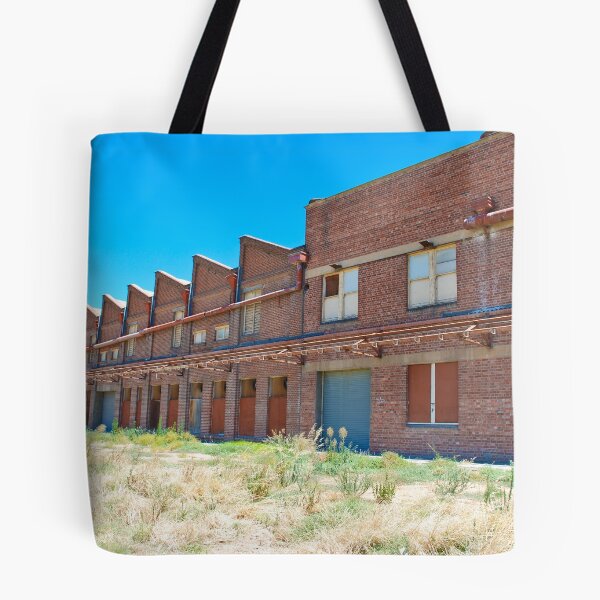 Artikelvorschau, Warehouse - Port Adelaide entworfen und verkauft von Robby Cummins.