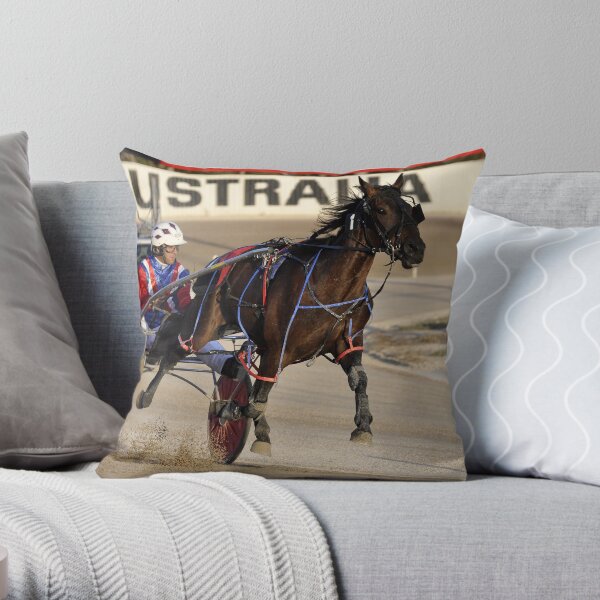 Harness racing Throw Pillow