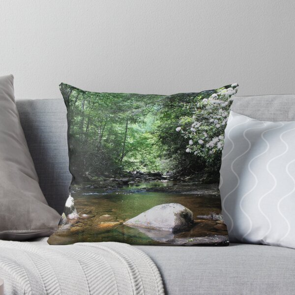 Artikelvorschau, Shinny Creek entworfen und verkauft von Harry Hoover.