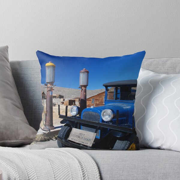 Artikelvorschau, "obwohl dieser wunderschön erhaltene Dodge Graham eine Ausnahme von den Regeln zu sein scheint.

! http: //images-0.redbubble.net/img/art/framecolor: schwarz / framestyle: box20 / mattecolor: off% 20white / Produkt: gerahmter Druck / Größe: klein / Ansi entworfen und verkauft von karen peacock.