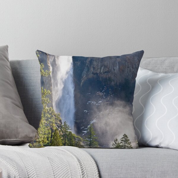 Artikelvorschau, Bridal Veil Falls Yosemite entworfen und verkauft von photosbyflood.