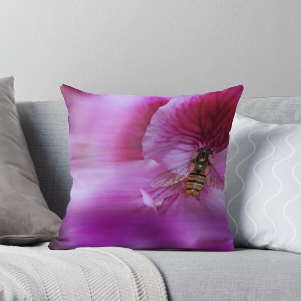 Item preview, Movimiento vivo designed and sold by Carl Gaynor.