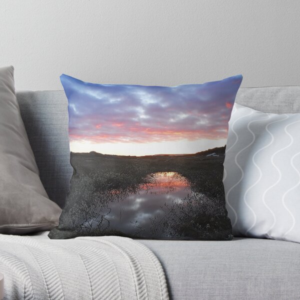 Selfoss sunset Throw Pillow