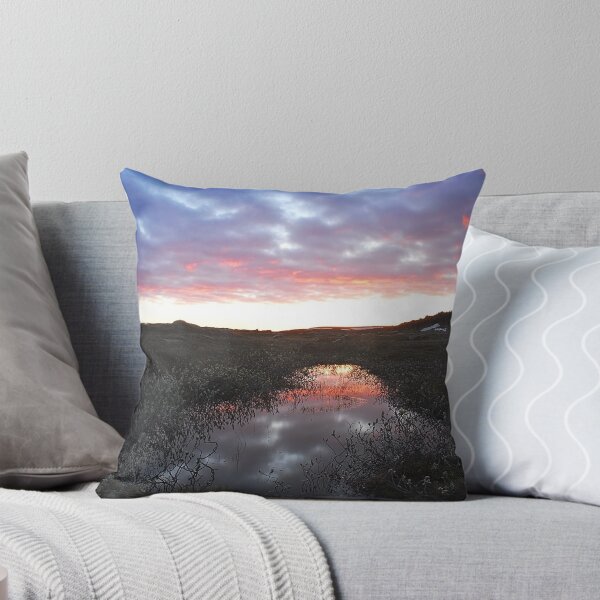 Selfoss sunset Throw Pillow