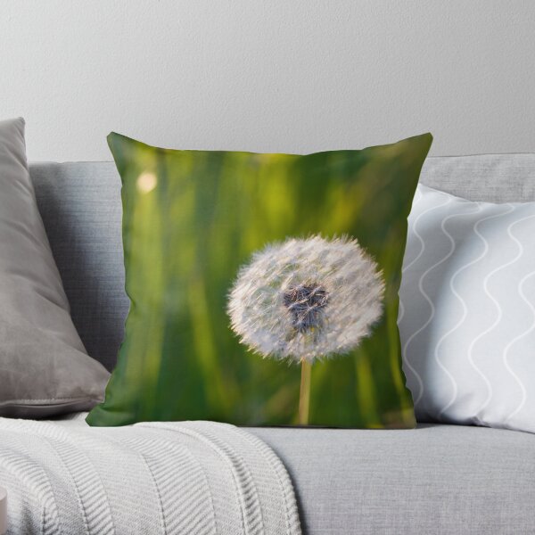 The lone dandelion Throw Pillow