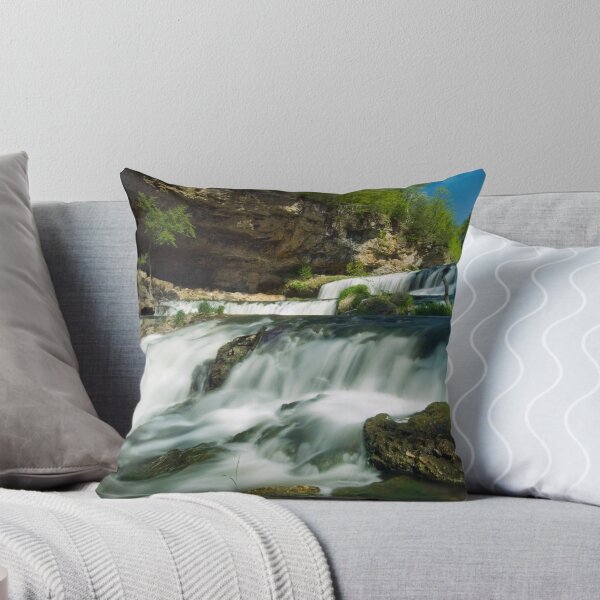 Artikelvorschau, Willow Falls. entworfen und verkauft von Michael Treloar.