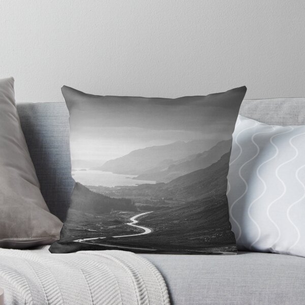 Westering home Throw Pillow