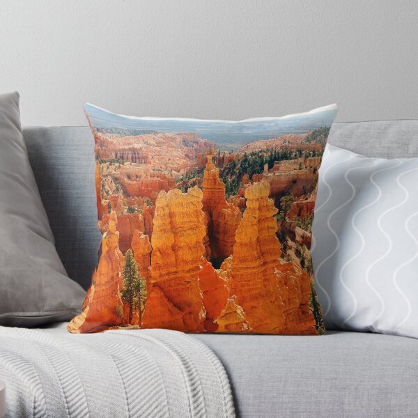 Fairyland Point, Bryce Canyon Throw Pillow