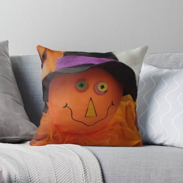Scarecrow Throw Pillow