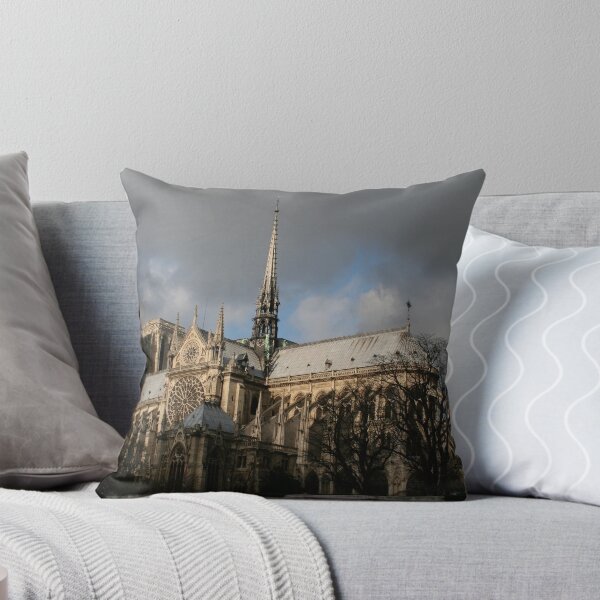 Aperçu de l'œuvre notre Dame créée et vendue par James Iles.