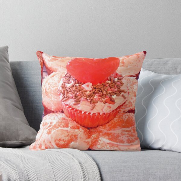 Artikelvorschau, "Loving Those Pink Cupcakes" entworfen und verkauft von franticflagwave.