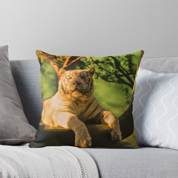 Artikelvorschau, White Tiger Chillin' Out! entworfen und verkauft von Bob Purdy.
