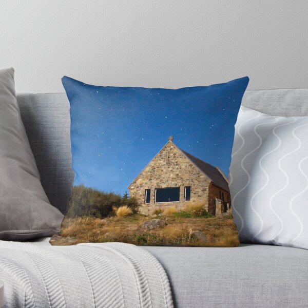 Church Of The Good Shepherd - Lake Tekapo NZ Throw Pillow