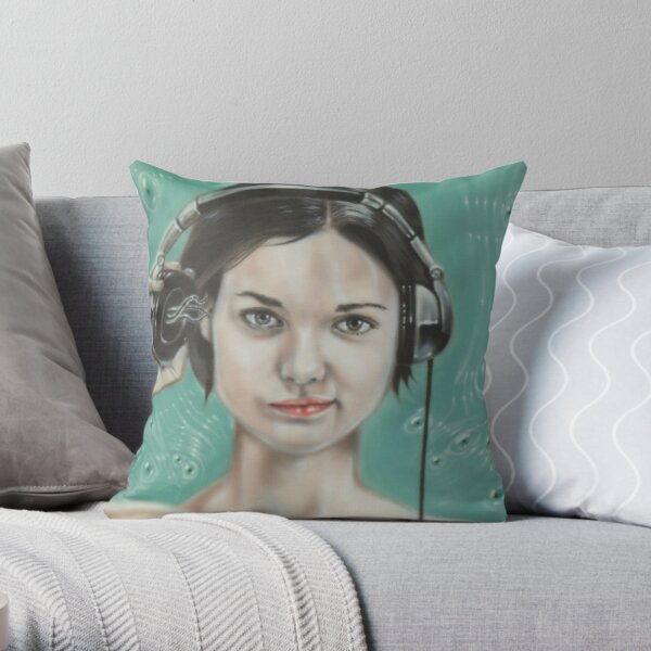 Addiction to media Throw Pillow