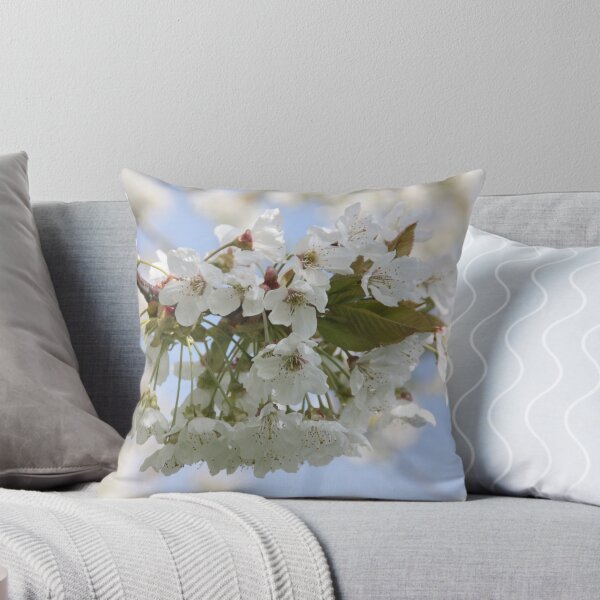 Artikelvorschau, Nothing blooms as white as the cherry tree entworfen und verkauft von Britta Döll.