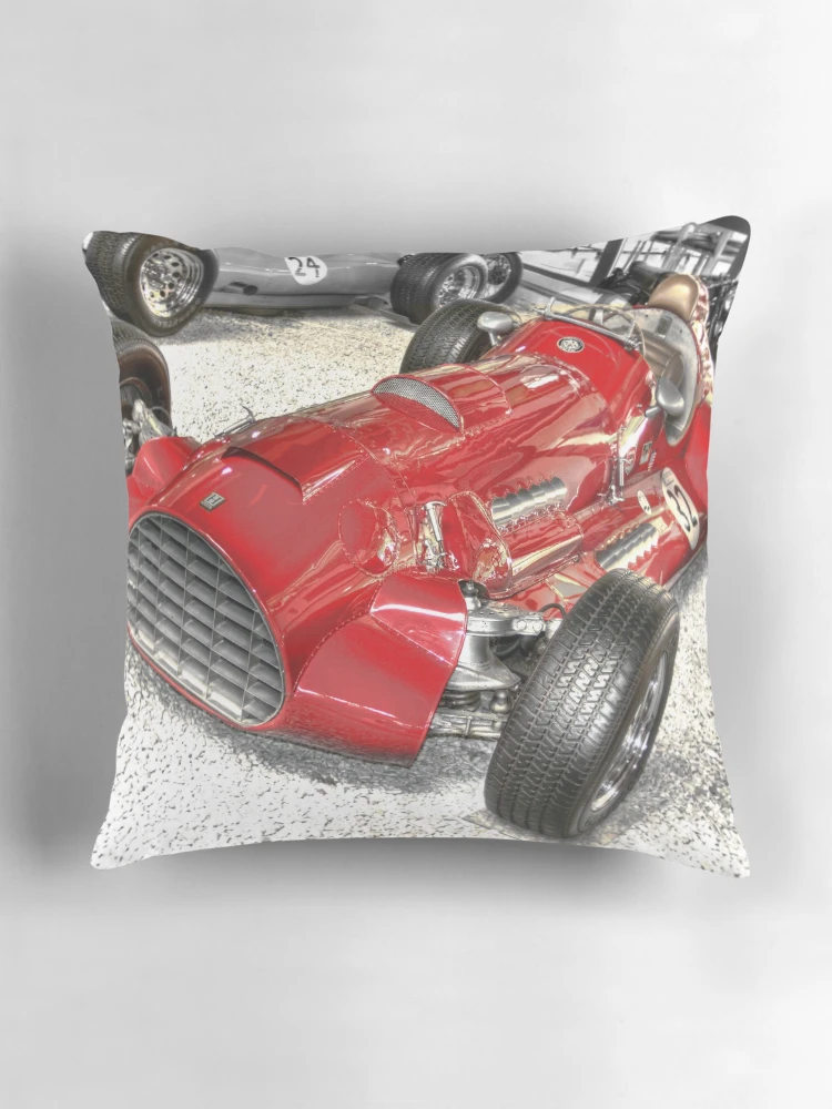 Imagen 3 de 4, Cojín con la obra RED RACER , diseñada y vendida por MIGHTY TEMPLE IMAGES.