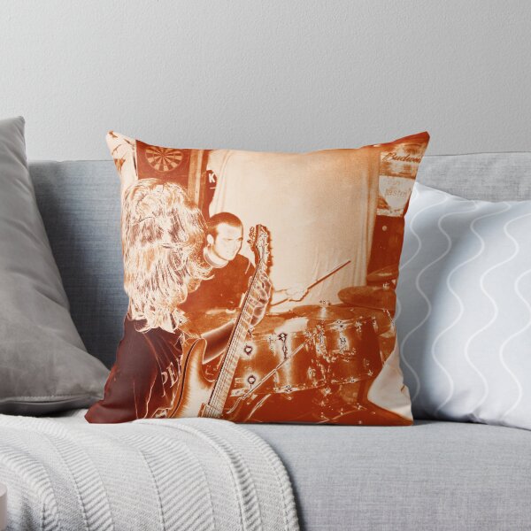 l'orange Throw Pillow