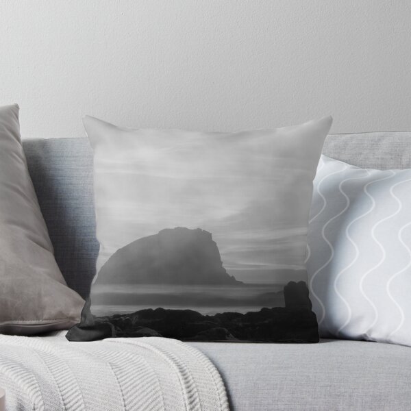 Artikelvorschau, Foggy sunrise at Rocky coast in Black and white entworfen und verkauft von Soumya Mitra.