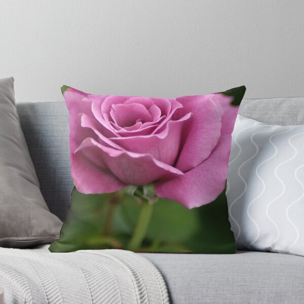 Aperçu de l'œuvre Purple Rose Bud créée et vendue par crystalventerseye.
