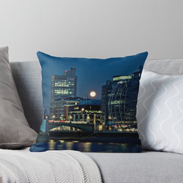 Item preview,  und auch das Gebäude der Scherbe.

Shard London Bridge designed and sold by darrensbell.